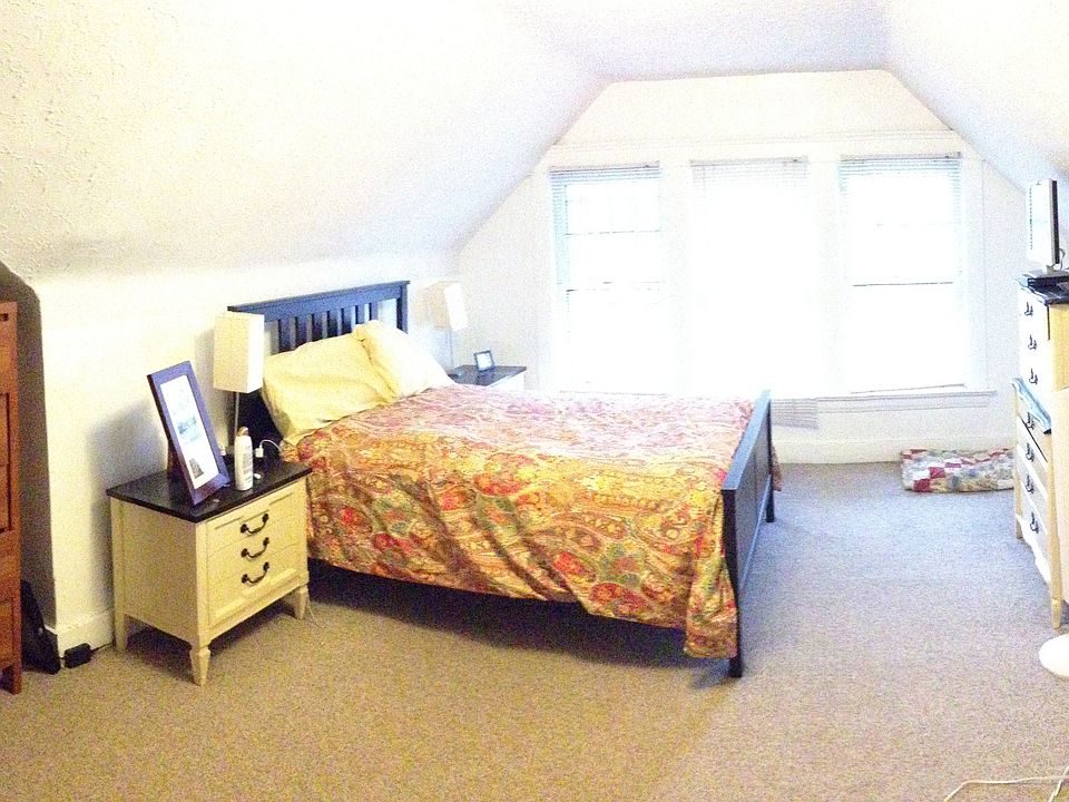 2nd image of 2662 Hampshire Rd #3