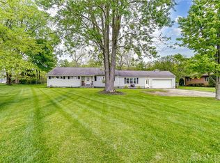 668 Kiser Lake Rd, Saint Paris, OH 43072