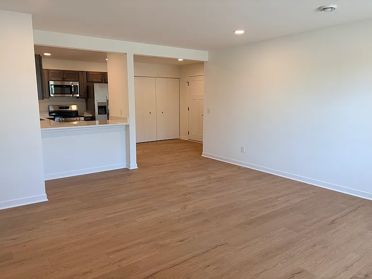 101 Ontario Ave #B — Photo 3
