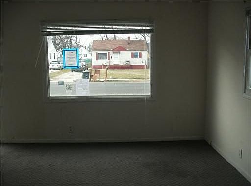 5th image of 822 S Illinois St