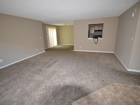 3rd image of 6662 Glenn Meade Dr