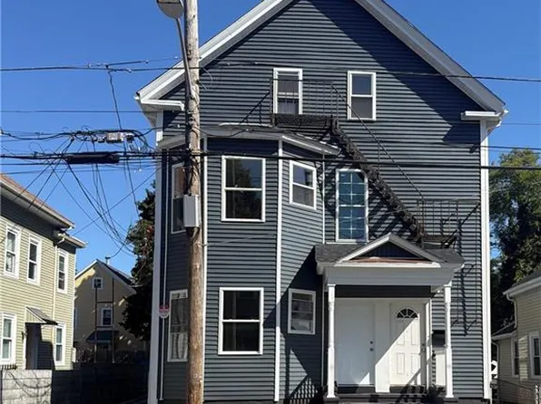 111 Waverly St, Providence, RI 02907