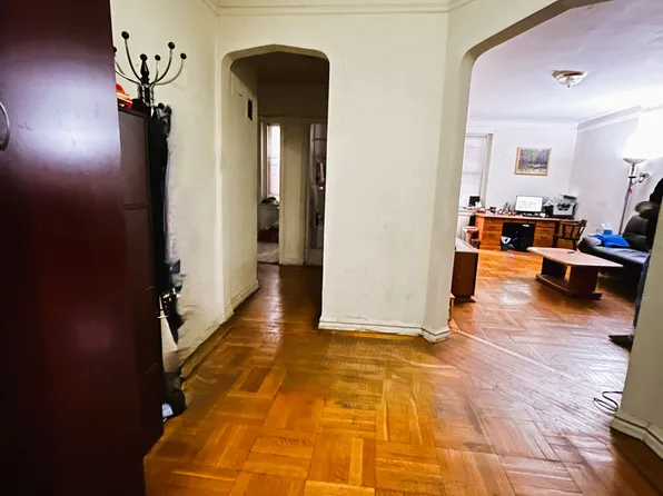 41-09 41st Street image 21 of 29