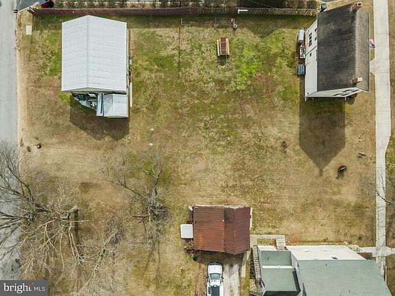 5th image of 504 N Central Ave