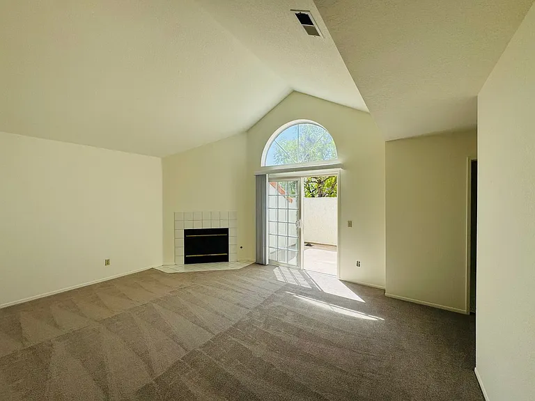 226 Camino Cortina — Photo 21