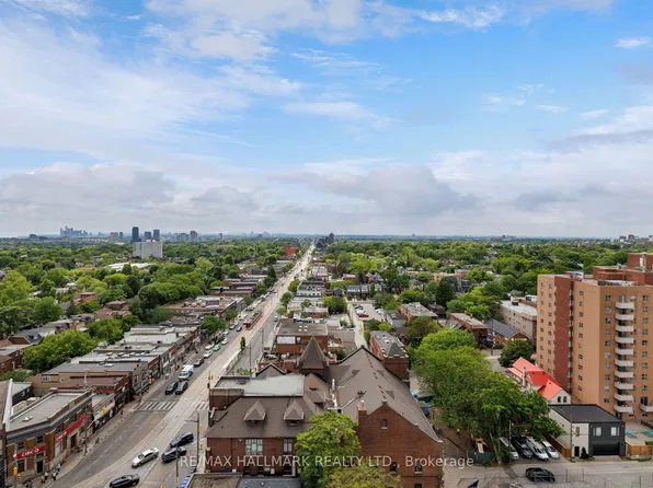 530 Saint Clair Ave W #1401, Toronto, ON M6C 0A2