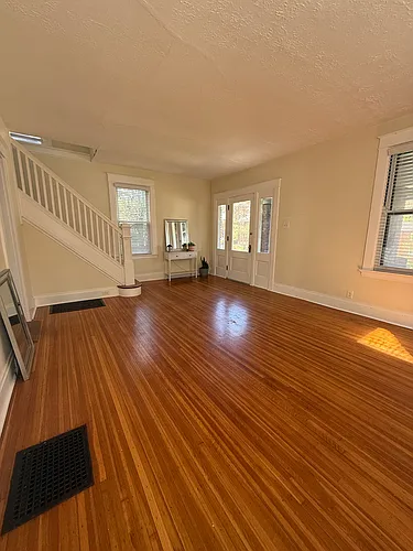1011 Delta Ave Photo 1