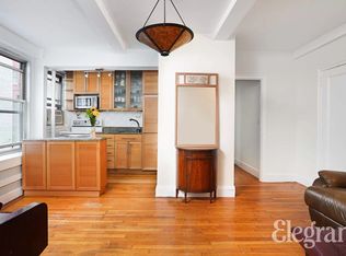 325 W 45th St APT 216, Manhattan, NY
