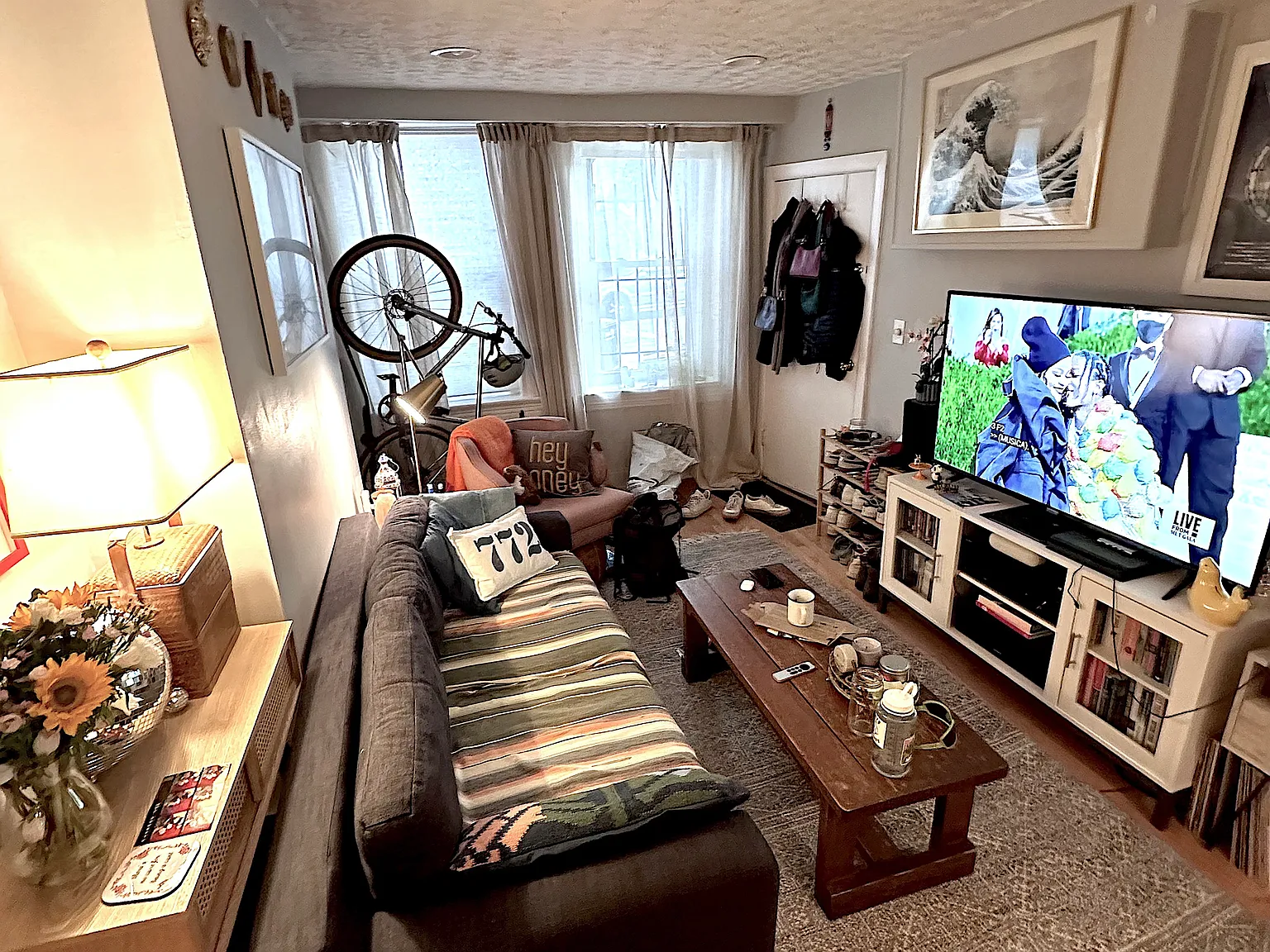 1 bed, 700 sqft, $2,050 — Photo 2