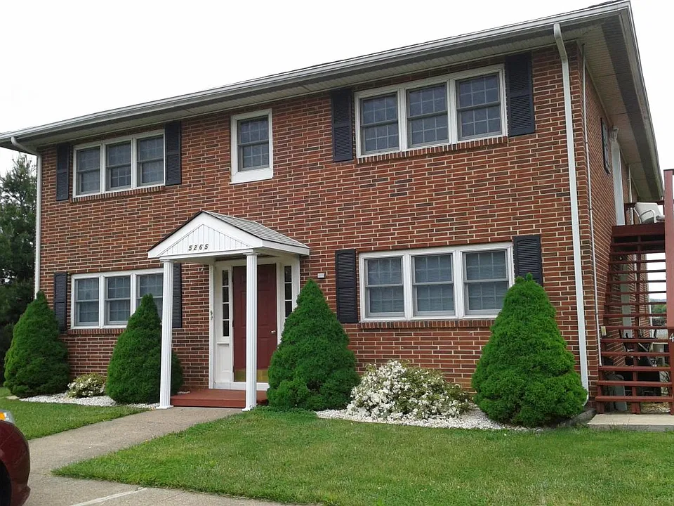 4 Units total-privately owned, front entrance to interior door to apartment.
