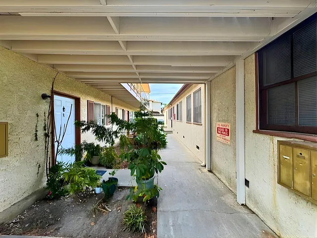 1 bed, 600 sqft, $1,895 — Photo 2