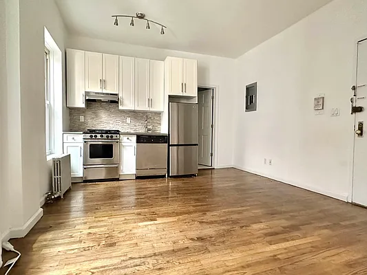 Rented by Corcoran | media 18