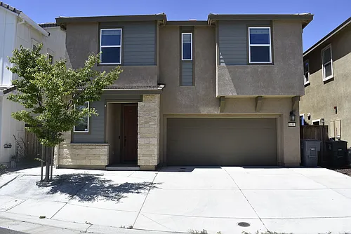 1655 Lion St Photo 1