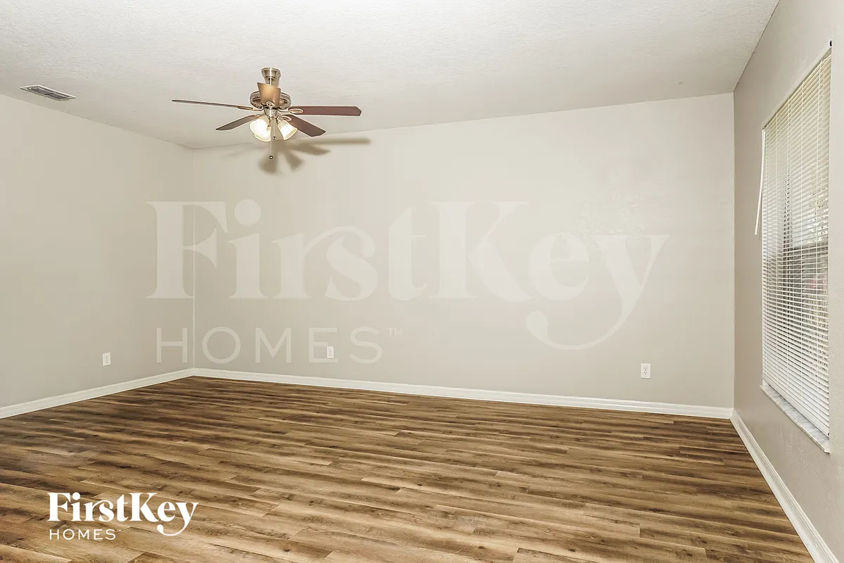 Building Photo - 1523 S Cranberry Blvd