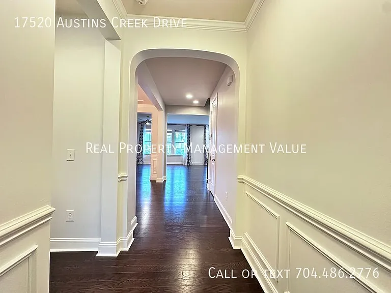 17520 Austins Creek Dr — Photo 3