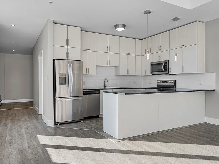 3569 Dutch Village Rd — Photo 44