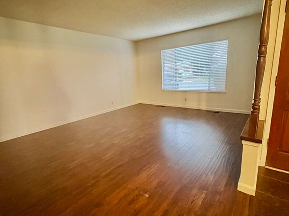 4th image of 6434 N Ferger Ave