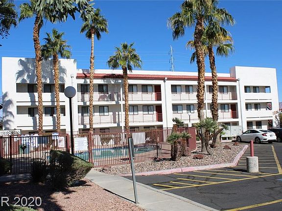 5th image of 1381 E University Ave APT 101