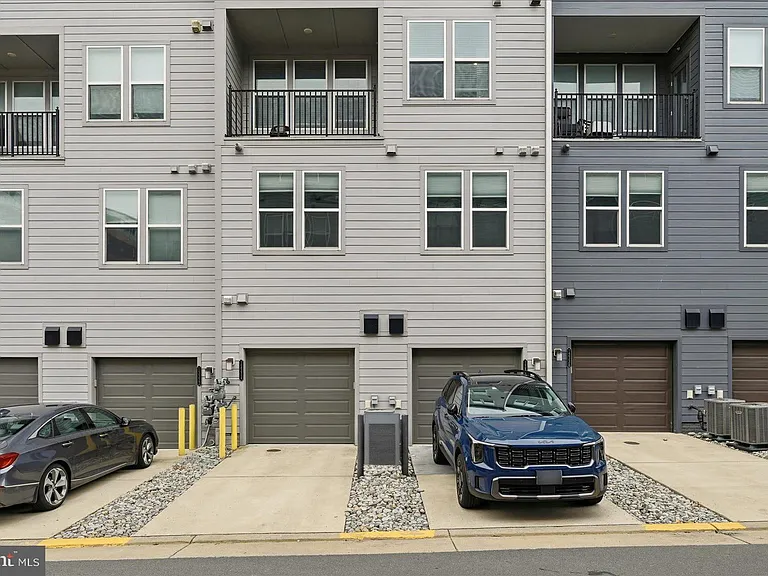 13334 Arrowbrook Centre Dr #112 — Photo 13
