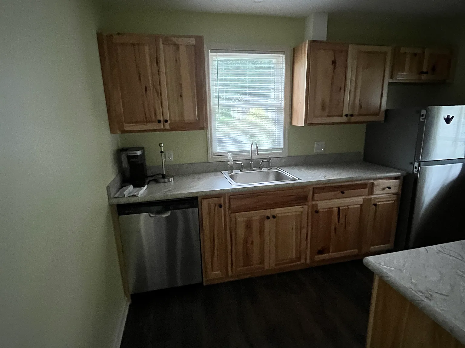 4 bed, 1000 sqft, $2,900 — Photo 4