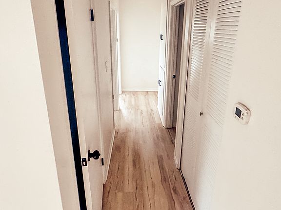 3rd image of 1832 Kermit Ave