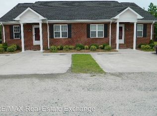 17 Huron Dr, Pembroke, NC 28372