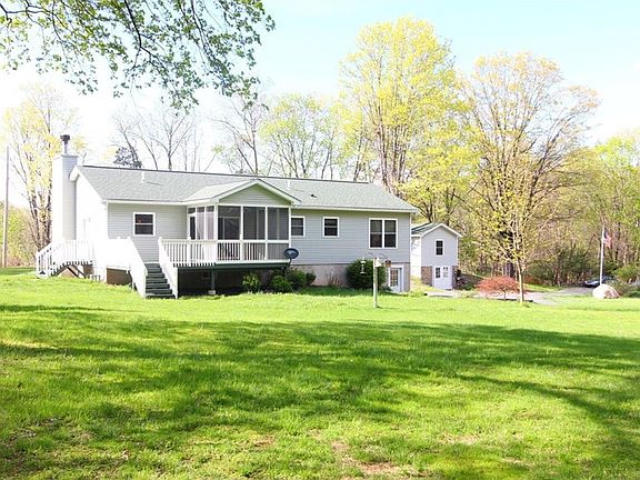3rd image of 60 Neversink Dr