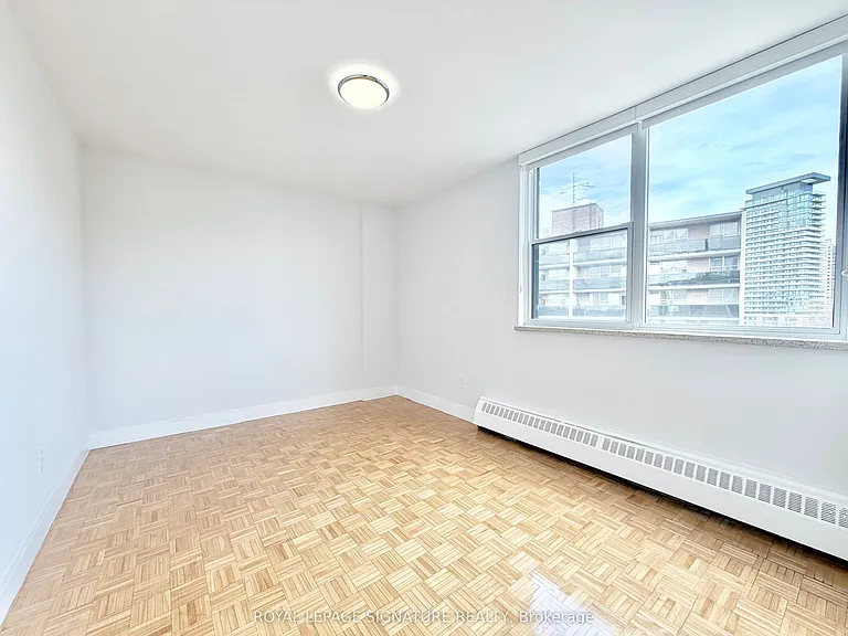 276 Saint George St #809 — Photo 9