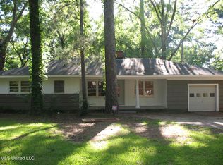 3533 Meadow Ln, Jackson, MS 39212