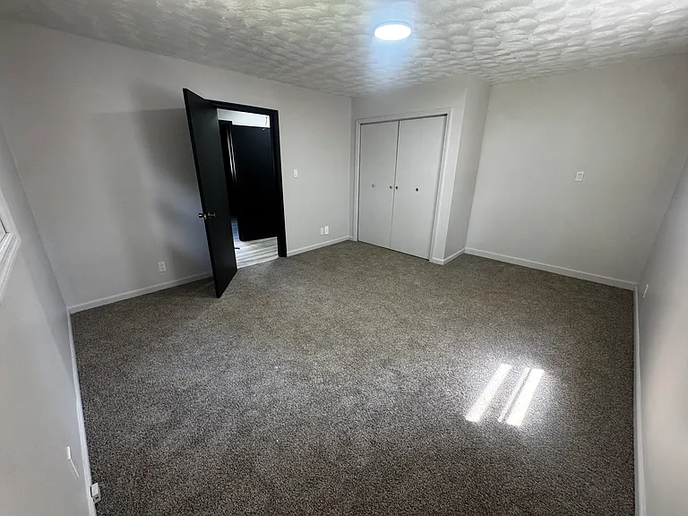 2556 E Wood St — Photo 6
