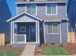 1151 Parkside Ave, Woodburn, OR 97071