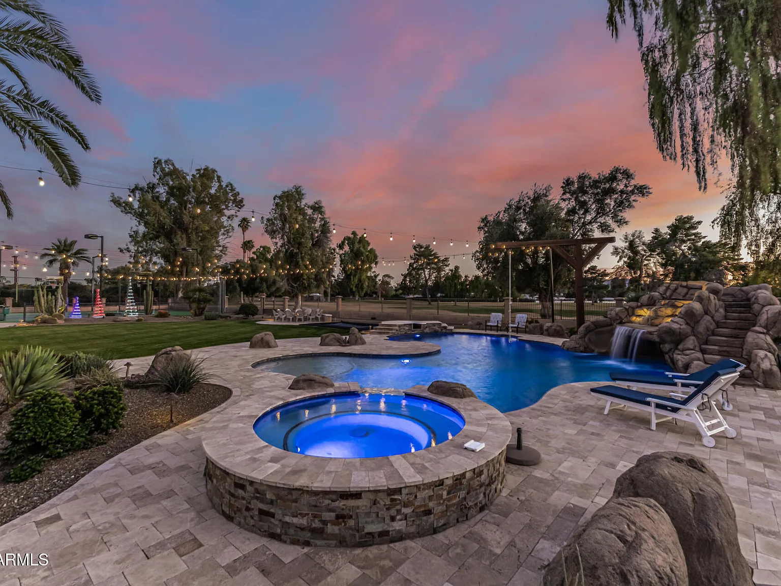 4 bed, 3.0 bath, 3660 sqft, $9,000 — Photo 4