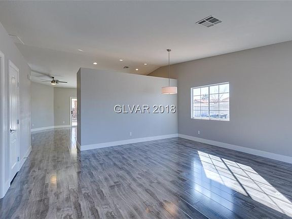 3rd image of 5218 Willowdale Ct