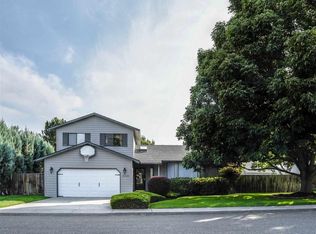 10304 Willow Way, Pasco, WA 99301