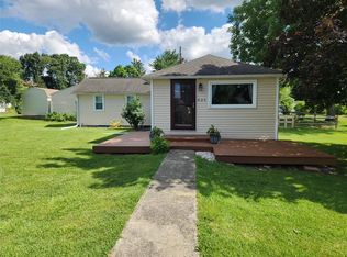 825 Sherman St, Catasauqua, PA 18032