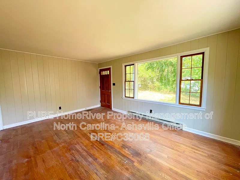 2 bed, 1.0 bath, $1,395 — Photo 3
