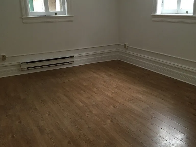25 Aylmer Ave — Photo 5