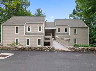 360 Fountain St APT 21, New Haven, CT 06515