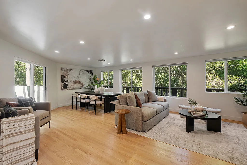 4 bed, 2505 sqft, $20,000 — Photo 2