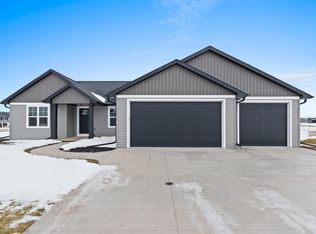 3400 Beckett Ln, Kaukauna, WI 54130