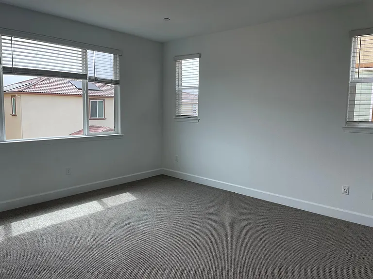 2064 Shale St — Photo 15