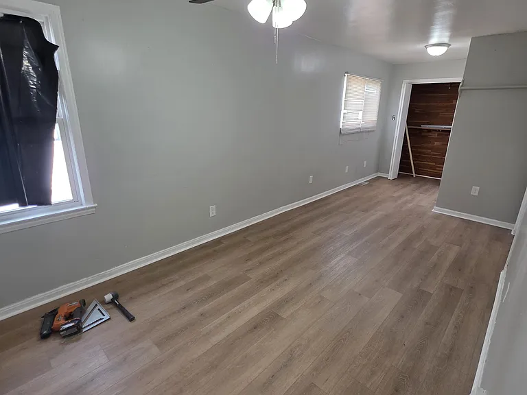 18084 Goddard St — Photo 8