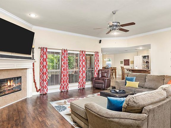 4th image of 2548 Meadowland Ct