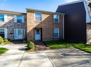 2112 Wellington Ct, Fairborn, OH 45324
