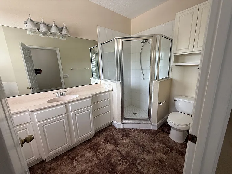 2618 E Central Blvd — Photo 8