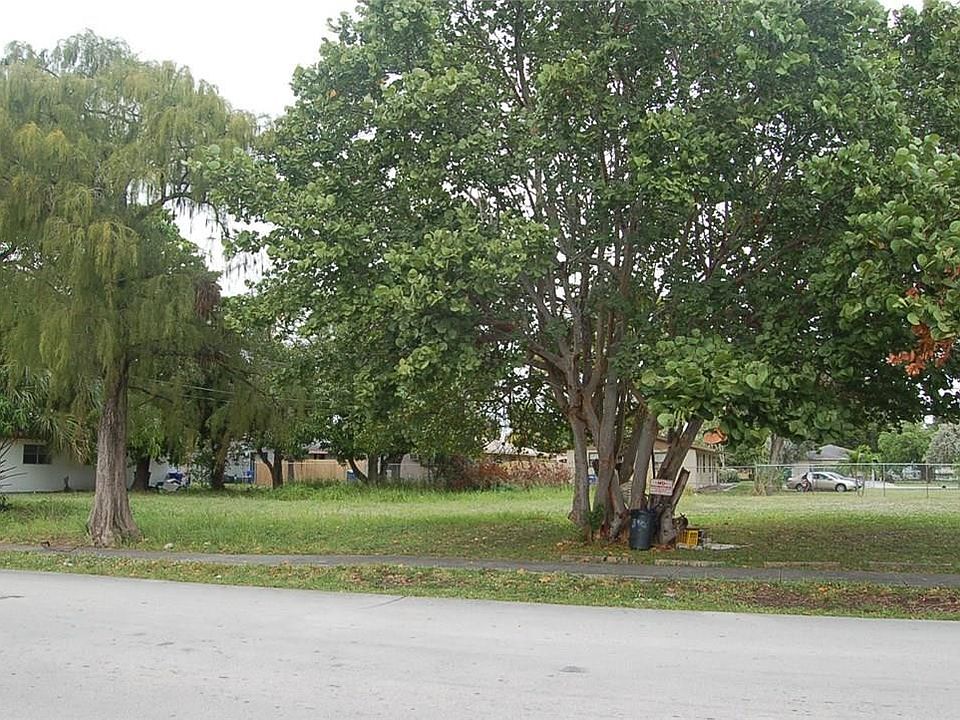 1st image of 0 NW 11th Place