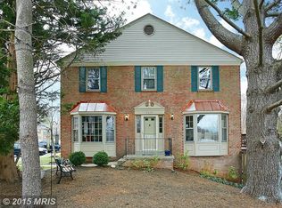 5600 Castlebury Ct, Burke, VA 22015