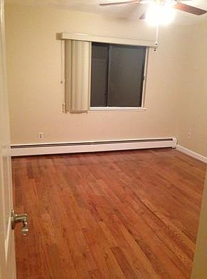 3rd image of 59 Highland Glen Dr APT 318