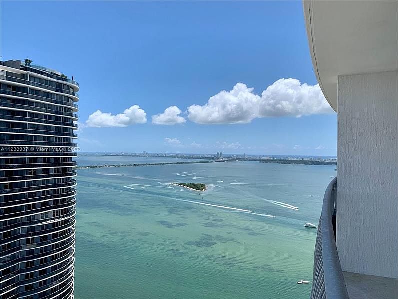 1st image of 1750 N Bayshore Dr APT 5009