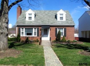 177 W Hoke St, Spring Grove, PA 17362